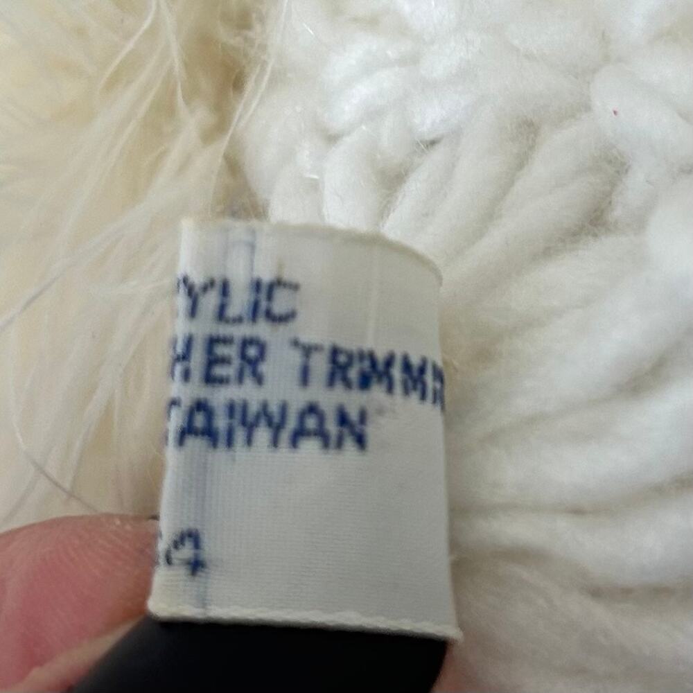 Vintage Chunky Knit Beanie Hat Feather Trim Y2K Winter Snow Bunny ski white - Picture 16 of 16
